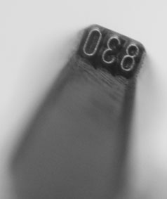 Abdruck: Punzierungsstempel als Stahl-Stempel - 3 Ziffern - 0,75 mm